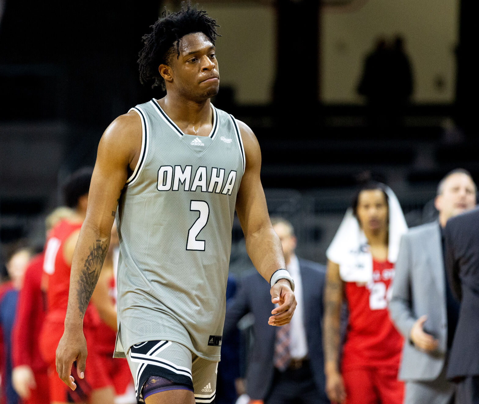 111722-owh-spo-unobasketball-em05.jpg